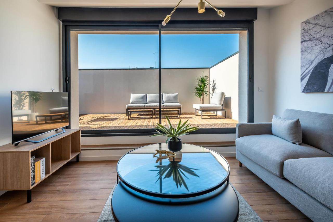 Downtown Rooftop - Centre Ville - Wifi - Terrasse - Netflix Amiens Bagian luar foto
