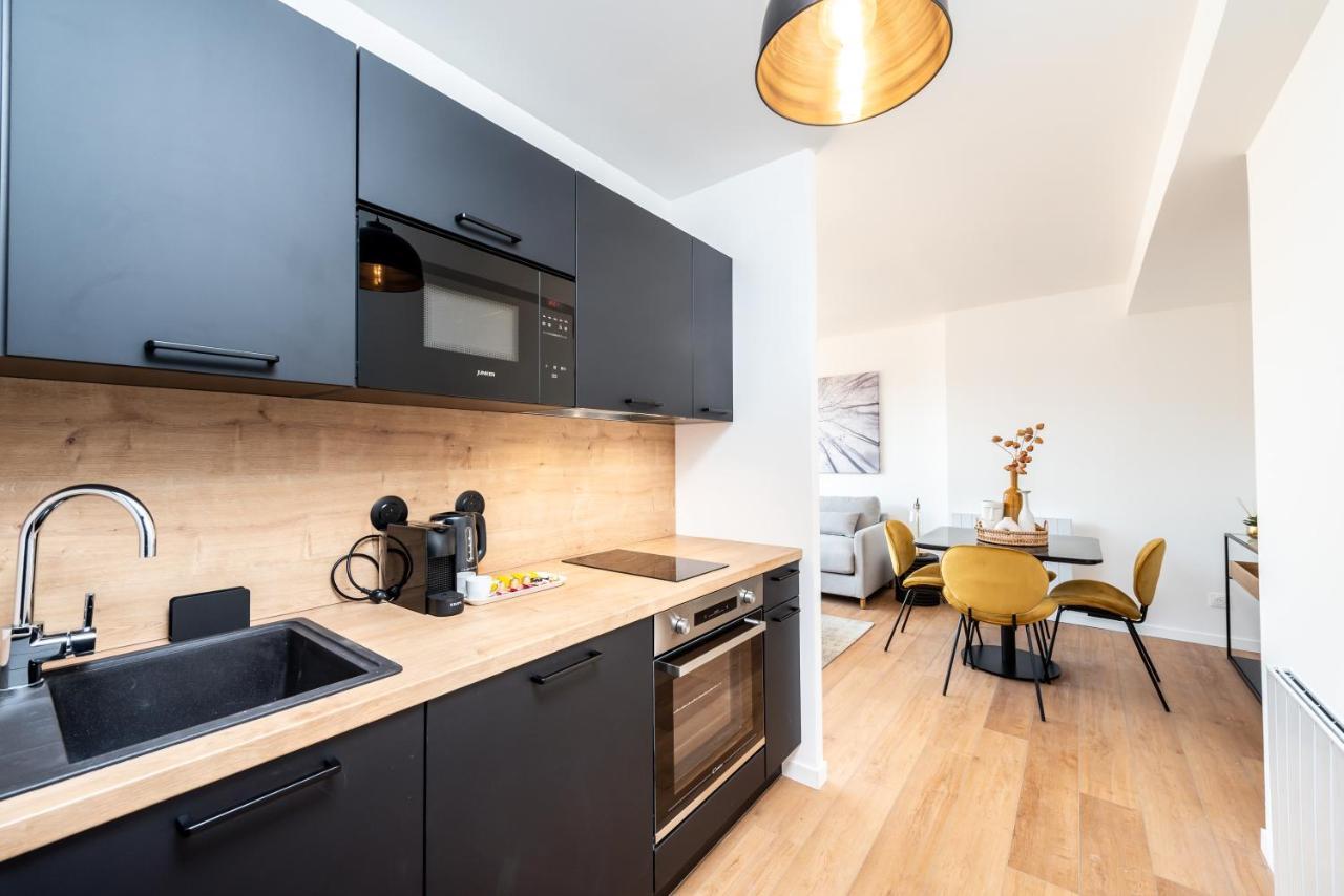 Downtown Rooftop - Centre Ville - Wifi - Terrasse - Netflix Amiens Bagian luar foto